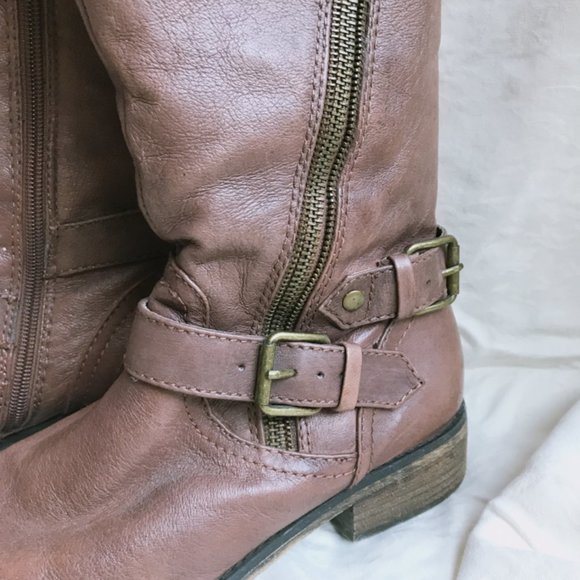 Steve Madden Tall Tan Boots Size 7 - Picture 4 of 4